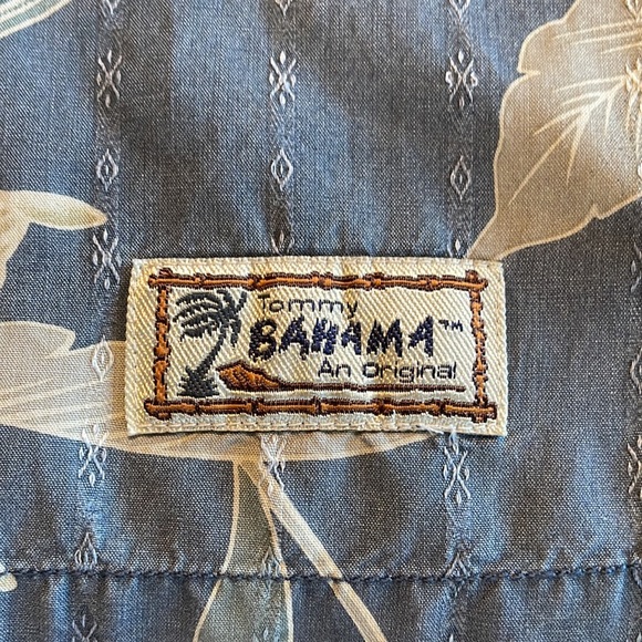 Tommy Bahama men’s S/S Flower Design Button Down Camp. NWOT - Picture 6 of 7